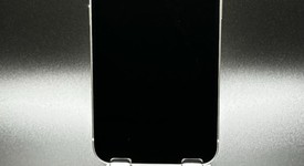 Mint
													Apple iPhone 13 - Unlocked, Starlight, 256 GB, A2482, photo 4 of 6