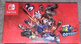 Good
													Nintendo Switch - Red, 32 GB, photo 2 of 8