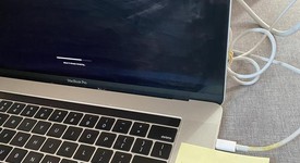 Good
													MacBook Pro 2018 (With Touch Bar) - 15" - I7, Silver, 512 GB, 16 GB, photo 2 of 15