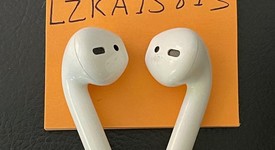 Used
													Apple AirPods 2nd Gen - Lightning Case, photo 5 of 5