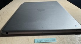 Good
													Apple iPad 6th Gen - Wi-Fi, Gray, 32 GB, A1893, photo 4 of 4