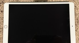 Good
													Apple iPad Pro 10.5" - Wi-Fi, Rose Gold, 64 GB, photo 1 of 5