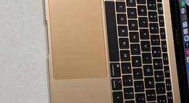 Good
													MacBook Air 2018 - 13" - I5, Gold, 256 GB, 8 GB, photo 2 of 10