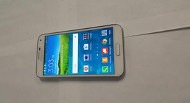 Fair
													Samsung Galaxy S5 - Verizon, White, 16 GB, SM-G900V, photo 1 of 6