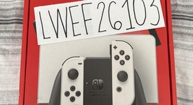 Mint
													Nintendo Switch - OLED - White, 64 GB, photo 1 of 9