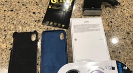 New
													Apple iPhone Xs - Verizon, Gray, 64 GB, A1920, photo 2 of 2