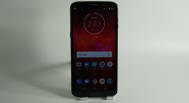 Mint
													Moto Z3 Play - Unlocked, Navy Blue, 32 GB, 4 GB, photo 2 of 9
