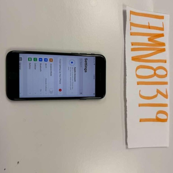 Apple iPhone SE 3rd Gen 2022 - Unlocked, 64 GB, Midnight, A2595