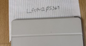 Mint
													Apple iPad Air 5th Gen - Unlocked, Starlight, 256 GB, A2589, photo 6 of 6