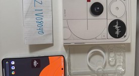 Mint
													Nothing Phone (3) - Unlocked Non-US, White, 512 GB, 16 GB, photo 1 of 13