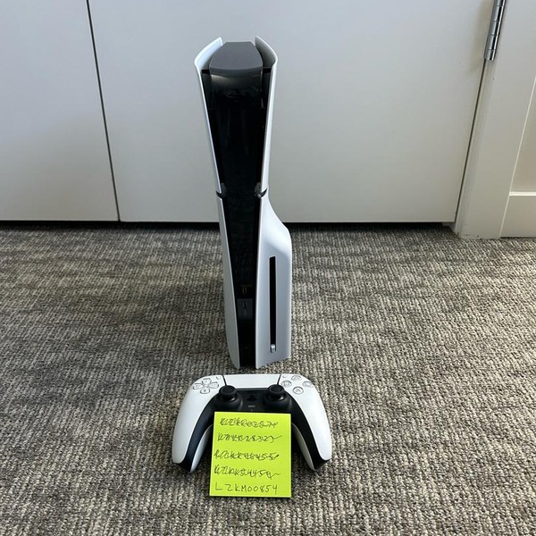 PlayStation 5 Slim Standard Edition (2023) - White, 1 TB