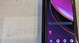 Mint
													Motorola Razr Plus (2023) - T-Mobile, Magenta, 256 GB, 8 GB, photo 2 of 9