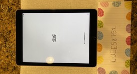 Good
													Apple iPad Pro 9.7" - Wi-Fi, Gray, 32 GB, A1673, photo 1 of 7