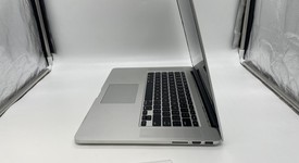 Fair
													MacBook Pro 2015 (Retina) - 15" - Silver, 512 GB, 16 GB, photo 4 of 7