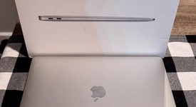 Good
													MacBook Air 2018 - 13" - I5, Silver, 256 GB, 8 GB, photo 5 of 14