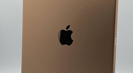 Good
													Apple iPad Air 3rd Gen - Unlocked, Gold, 64 GB, photo 3 of 4