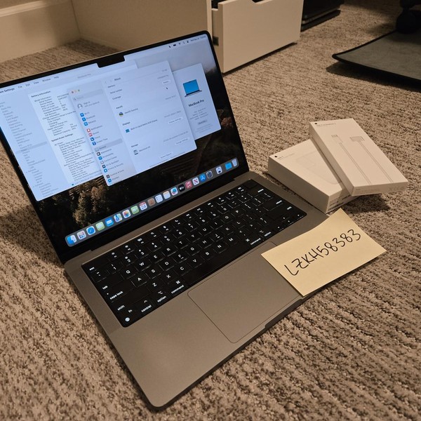 MacBook Pro 2021 - 14 inch - Apple M1 Pro 10-core, Gray, 512 GB, 32 GB