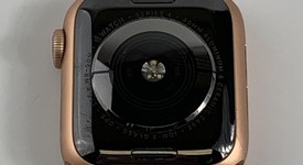 Good
													Apple Watch Series 4 40mm - Gold, A1977 - GPS, Aluminum, photo 2 of 7
