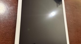 Good
													Apple iPad 6th Gen - Wi-Fi, Gold, 32 GB, A1893, photo 2 of 13