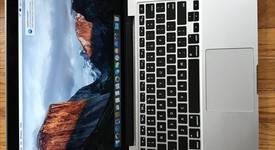 Good
													MacBook Pro 2015 (Retina) - 13" - Silver, 256 GB, 8 GB, photo 1 of 5