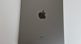 Good
													Apple iPad 6th Gen - Unlocked, Gray, 32 GB, A1954, photo 3 of 7