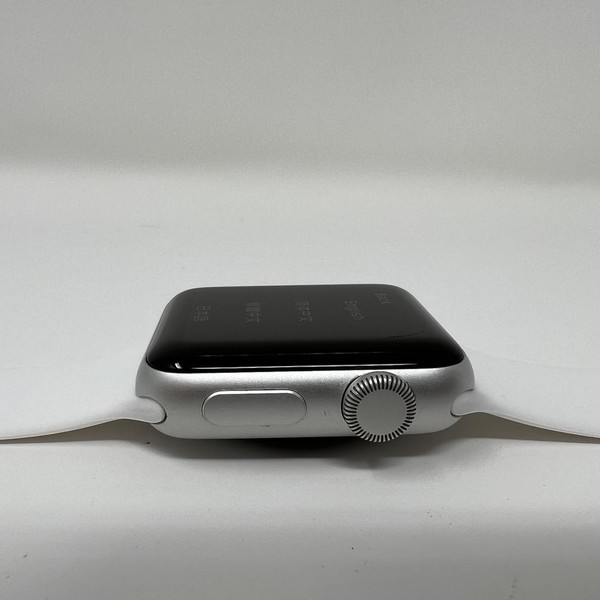 Apple Watch Series 3 38mm - Silver, A1858, Aluminum - GPS