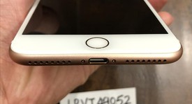 Mint
													Apple iPhone 7 Plus - Unlocked, Rose Gold, 128 GB, A1661, photo 3 of 7