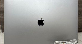 Fair
													MacBook Pro 2019 - 16" - I9, Gray, 1 TB, 16 GB, photo 5 of 9