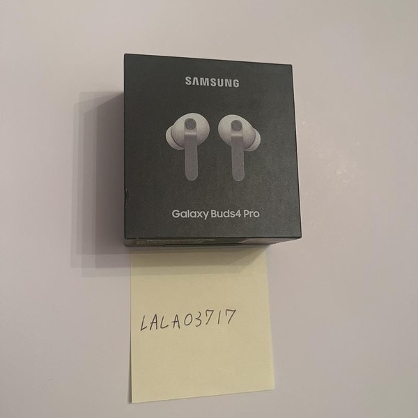 Samsung Galaxy Buds4 Pro - White