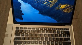 Good
													MacBook Air 2020 - 13" - Apple M1, Gray, 256 GB, 8 GB, photo 5 of 11