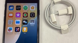 Mint
													Apple iPhone SE 3rd Gen 2022 - Unlocked, Midnight, 64 GB, A2595, photo 2 of 9