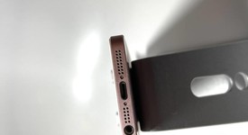 Fair
													Apple iPhone SE 1st Gen 2016 - Unlocked, Rose Gold, 16 GB, A1662, photo 5 of 7