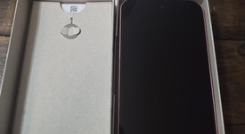 Good
													Google Pixel 9 - Verizon, Peony, 128 GB, 12 GB, G2YBB, photo 4 of 10