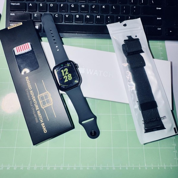 Apple Watch Series 11 42mm - Jet Black, A3331 - GPS, Aluminum
