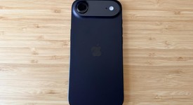 Mint
													Apple iPhone Air - Unlocked, Space Black, 256 GB, A3260, photo 4 of 8