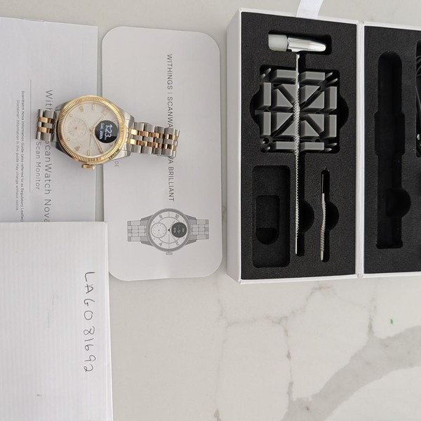 Withings ScanWatch Nova Brilliant - Gold