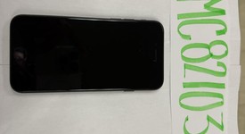 Mint
													Apple iPhone SE 3rd Gen 2022 - Unlocked, Midnight, 64 GB, A2595, photo 2 of 6