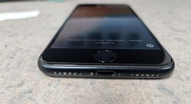 Mint
													Apple iPhone SE 3rd Gen 2022 - Unlocked, Midnight, 128 GB, A2595, photo 2 of 7