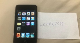 Good
													Apple iPod Touch 2nd Gen - Wi-Fi, Black, 8 GB, photo 3 of 5