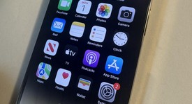 Good
													Apple iPhone 14 Pro - Unlocked, Gold, 128 GB, A2650, photo 2 of 10