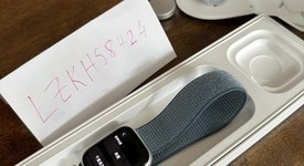 Mint
													Apple Watch Series 9 41mm - Unlocked, Silver, A2982 - Cellular, Aluminum, photo 3 of 12