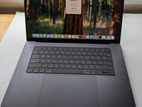 MacBook Pro Late 2023 (M3) - 16"