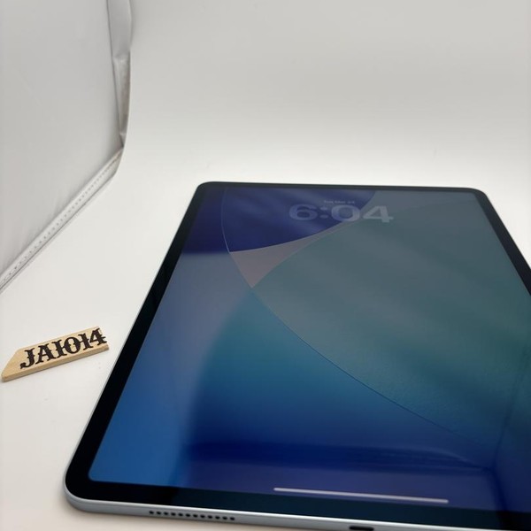 Apple iPad Air 13 inch (M2) 2024 - Wi-Fi, 128 GB, Blue, A2898