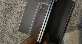 Mint
													Google Pixel 9 Pro Fold - Unlocked, Obsidian, 256 GB, GGH2X, photo 5 of 9