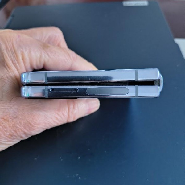 Samsung Galaxy Z Flip4 5G - Unlocked, 256 GB, Purple, 8 GB, SM-F721U1