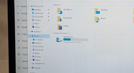 Good
													Microsoft Surface Laptop - Silver, 128 GB, 8 GB, photo 5 of 7