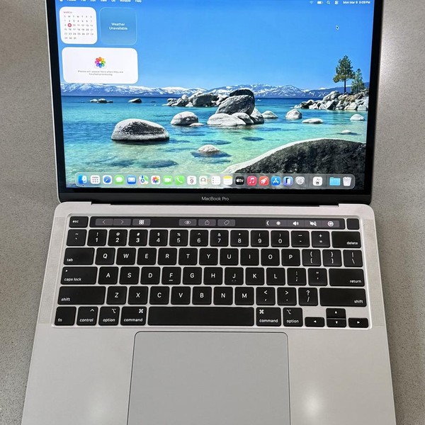 MacBook Pro 2020 - 13 inch - 1 TB, Gray, 16 GB, Intel Core i5