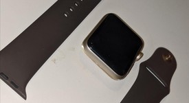 Good
													Apple Watch Series 2 42mm - Gold, 8 GB, A1758, Aluminum, photo 3 of 4