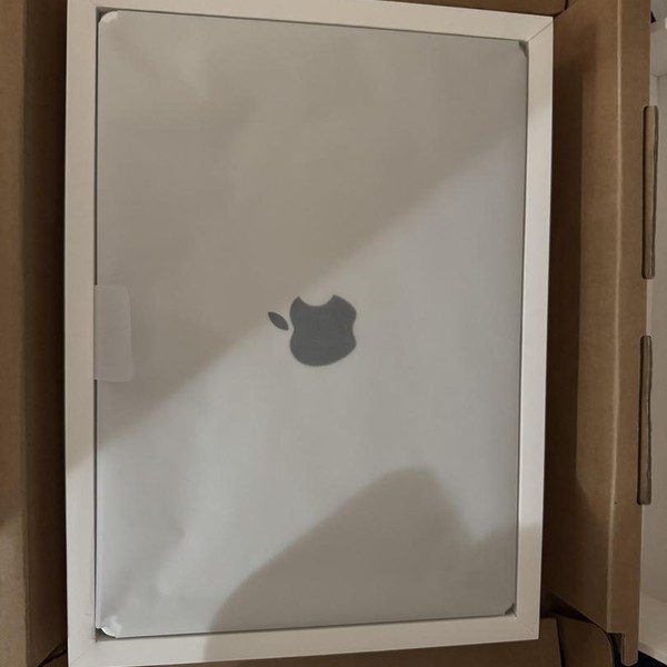 MacBook Pro Late 2023 (M3) - 14 inch - 512 GB, Silver, 18 GB, Apple M3 Pro 11-core, 14-core GPU