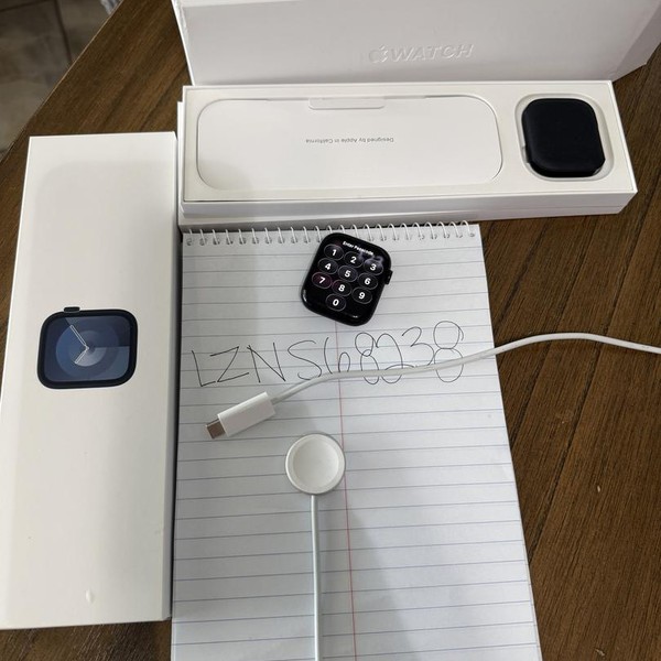 Apple Watch Series 9 45mm - Unlocked, Midnight, A2984 - Cellular, Aluminum